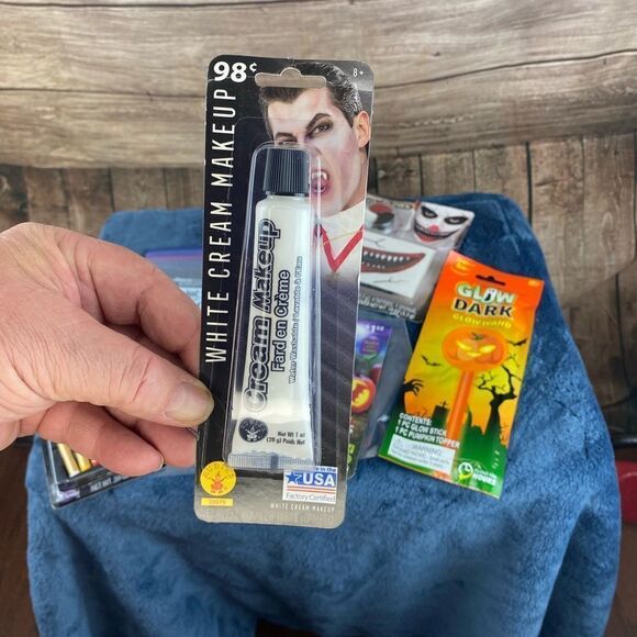 Halloween special lot #8 with various Halloween supplies - Picture 4 of 6